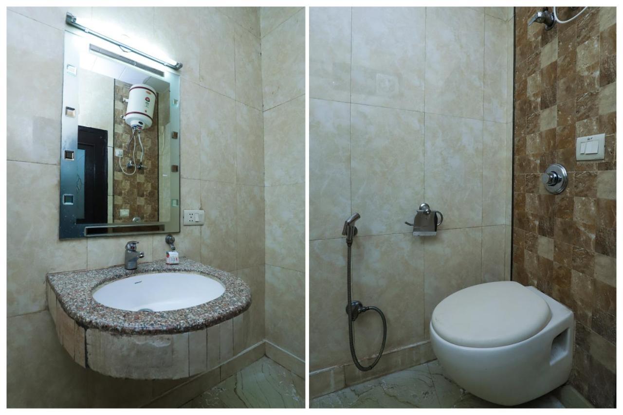 Hotel O J P Inn Near Patel Nagar Metro Station Нью-Дели Экстерьер фото